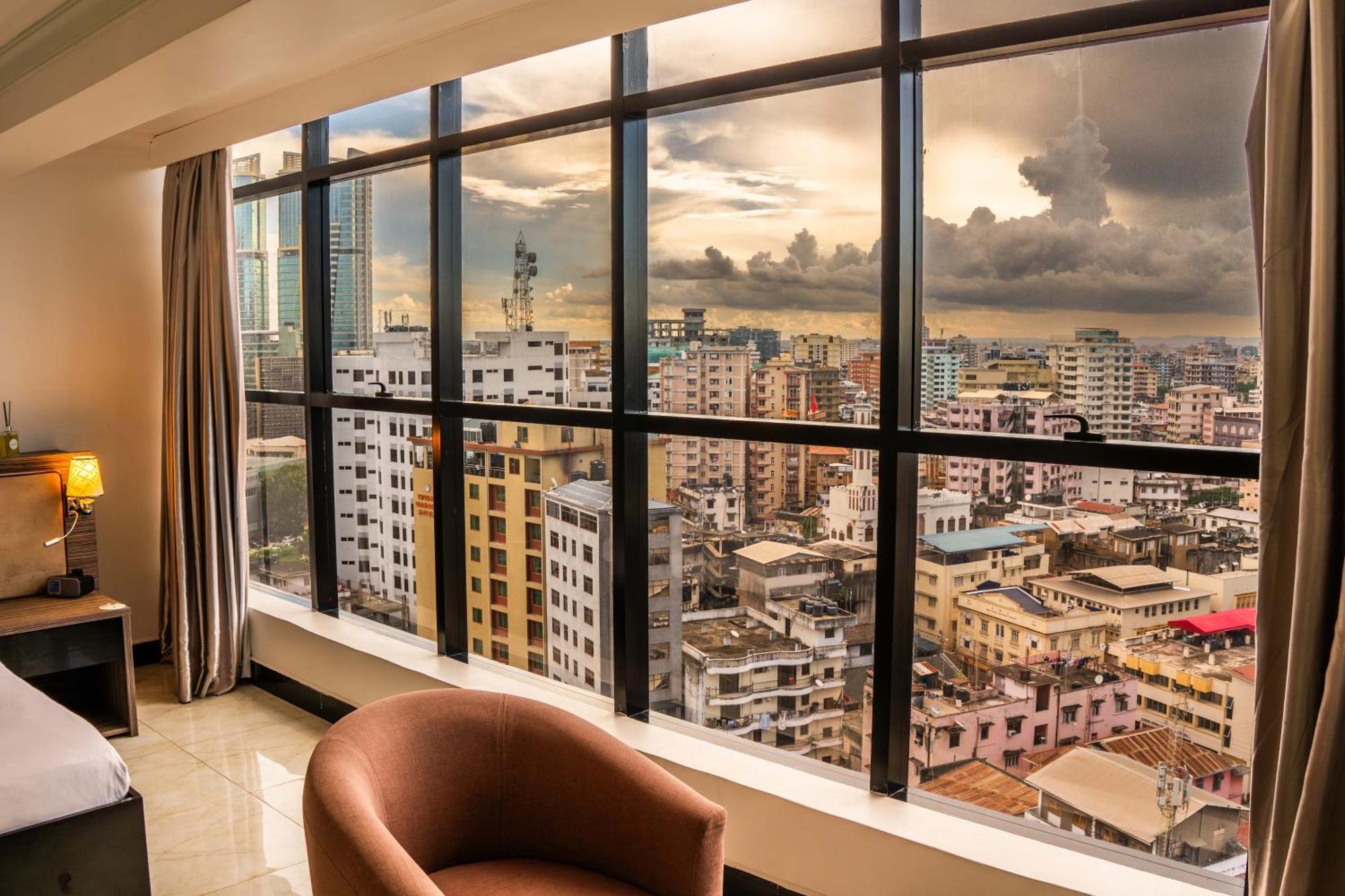 Golden Tulip Dar Es Salaam City Center Hotel Exteriör bild
